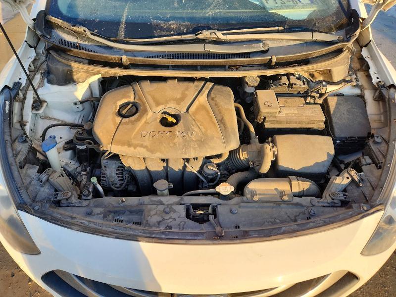 2013 Hyundai Elantra gt Base