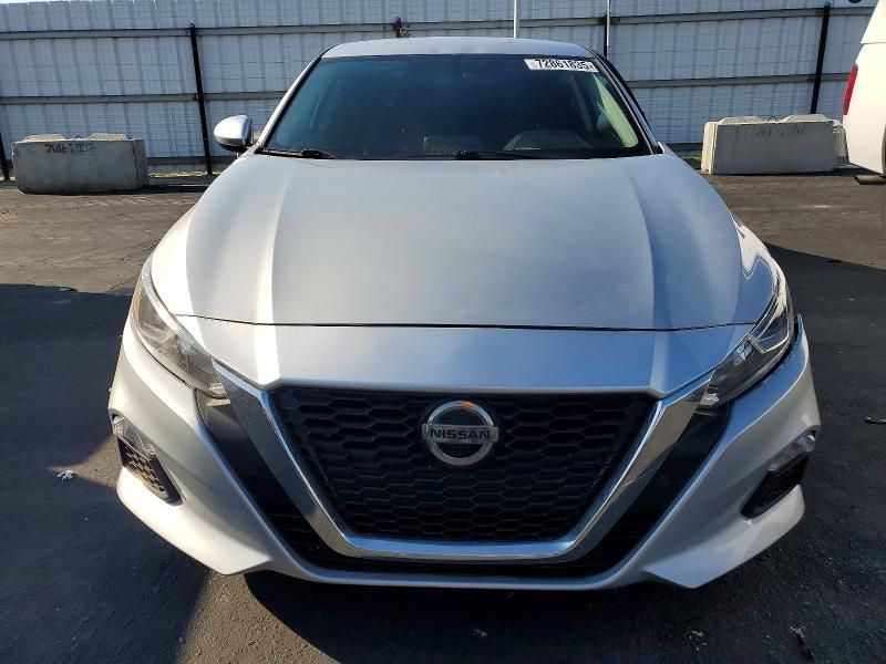 2020 Nissan Altima s
