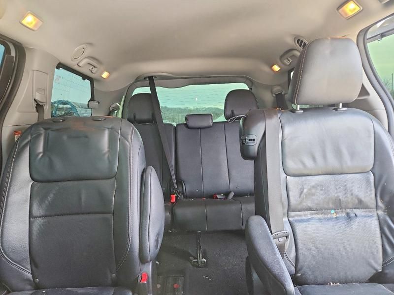 2015 Toyota Sienna Sport