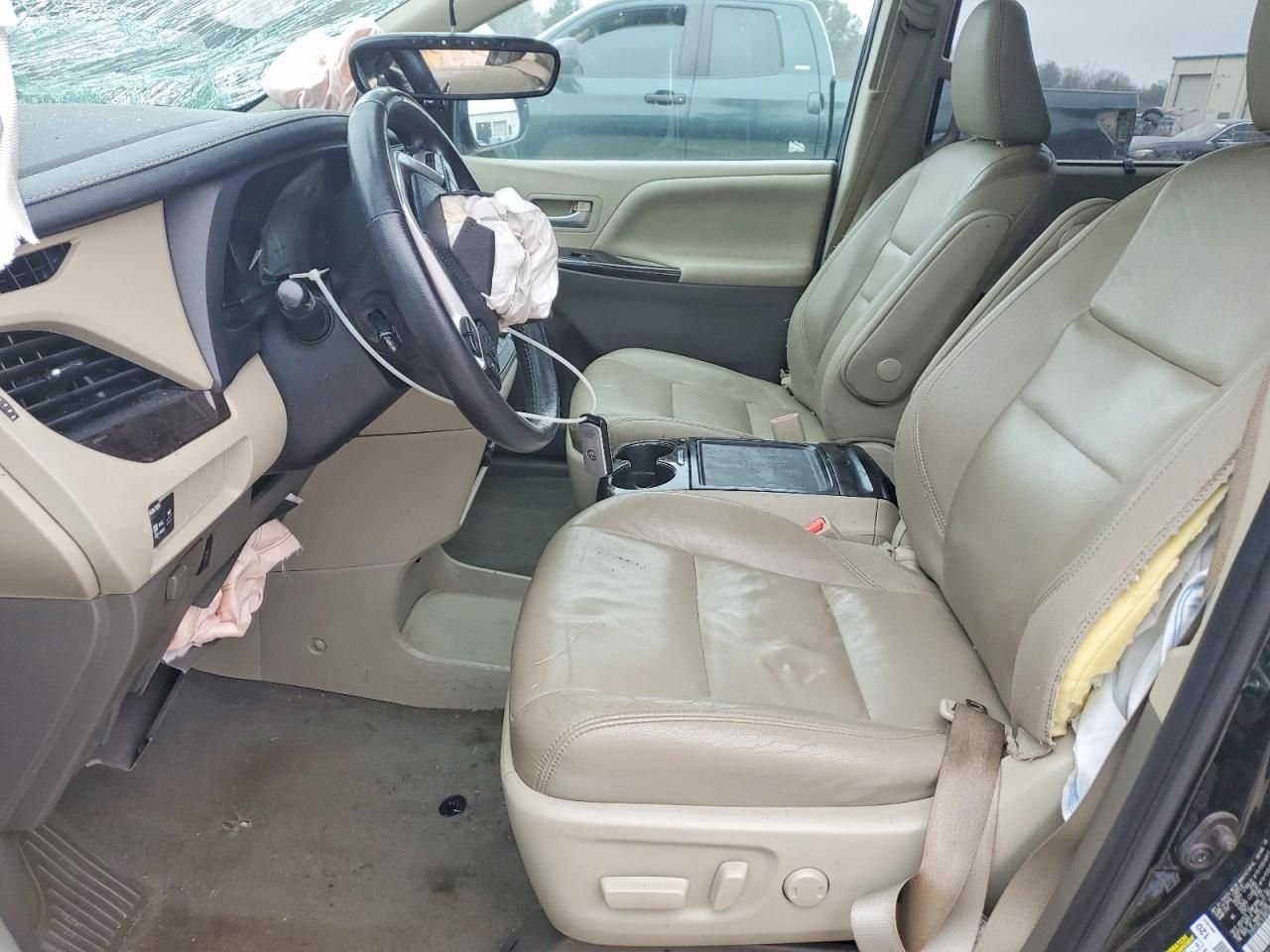 2020 Toyota Sienna xle