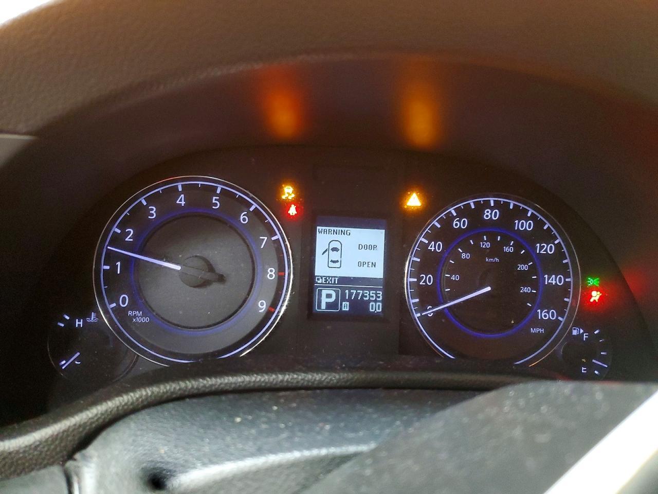 2012 Infiniti G37