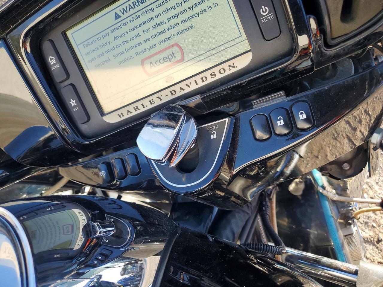 2015 Harley-Davidson Flhtkse CVO Limited