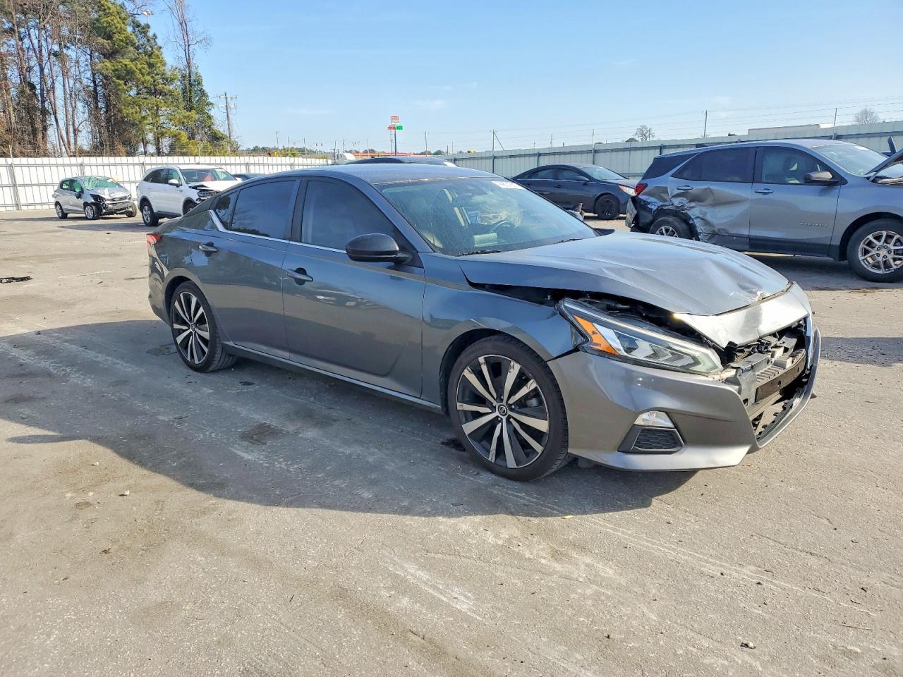 2020 Niss Altima 2.5 sr