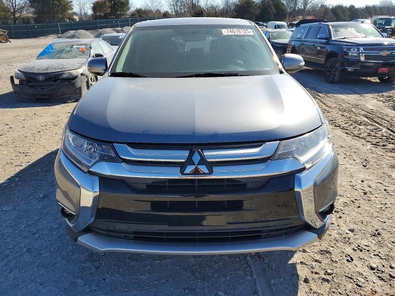 2018 Mitsubishi Outlander se