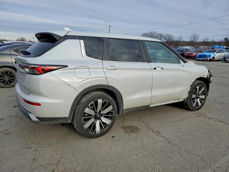 2025 Mitsubishi Outlander se