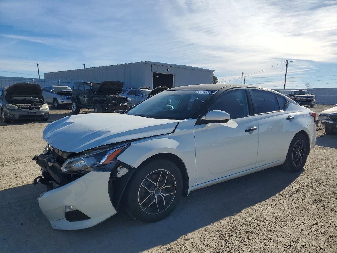 2020 Niss Altima s
