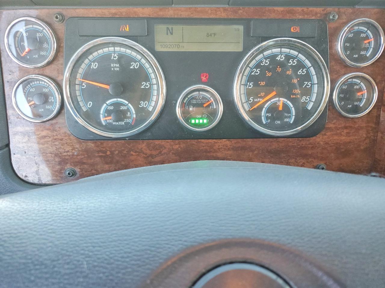 2017 Freightliner Cascadia 125