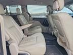 2012 Chrysler Town & Country Touring l