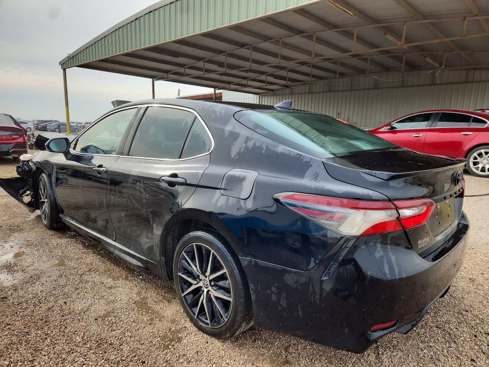 2022 Toyota Camry se