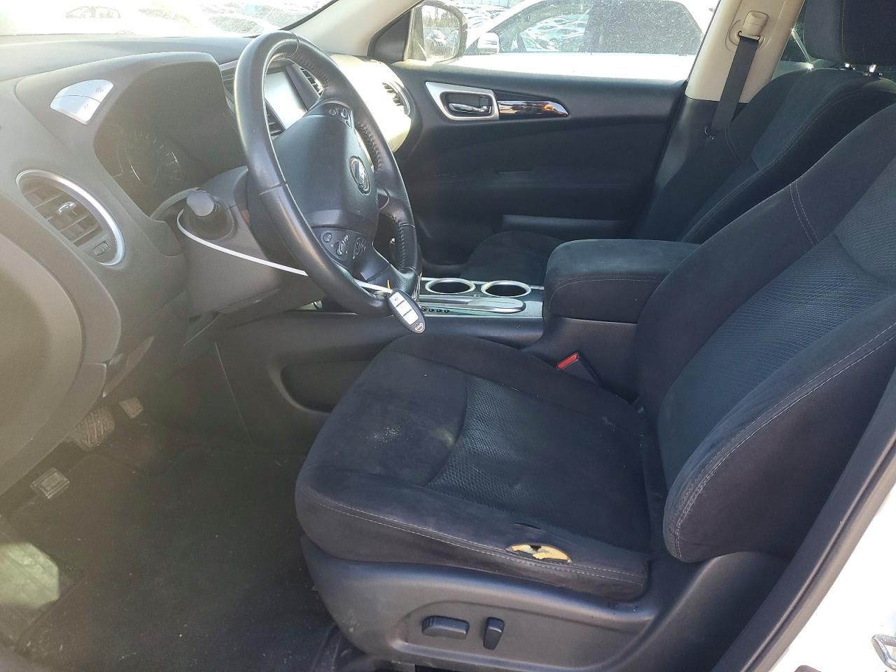 2015 Nissan Pathfinder s