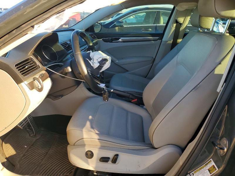 2017 Volkswagen Passat R-line