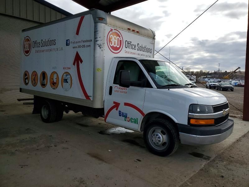2015 Chevrolet Express BOX Truck