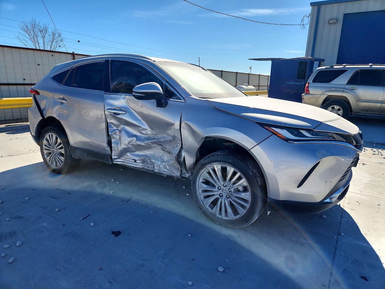 2024 Toyota Venza le