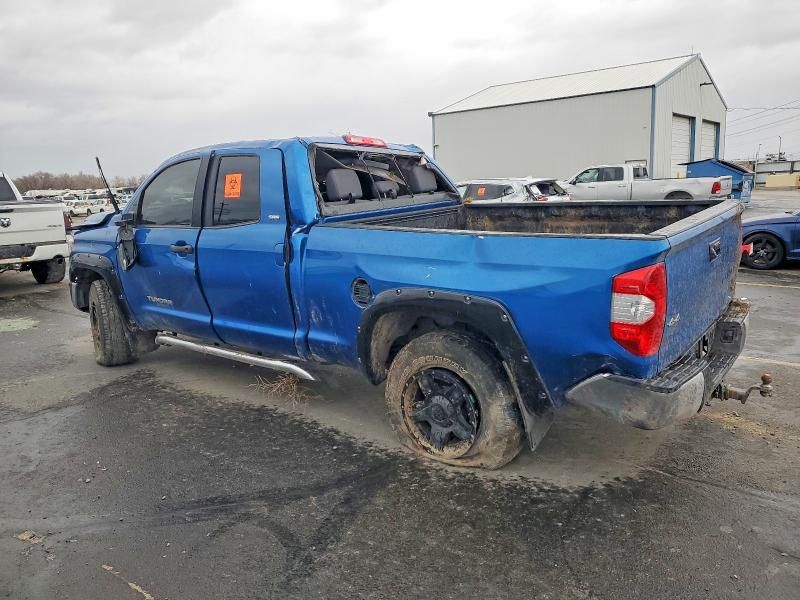 2016 Toyota Tundra Double cab sr