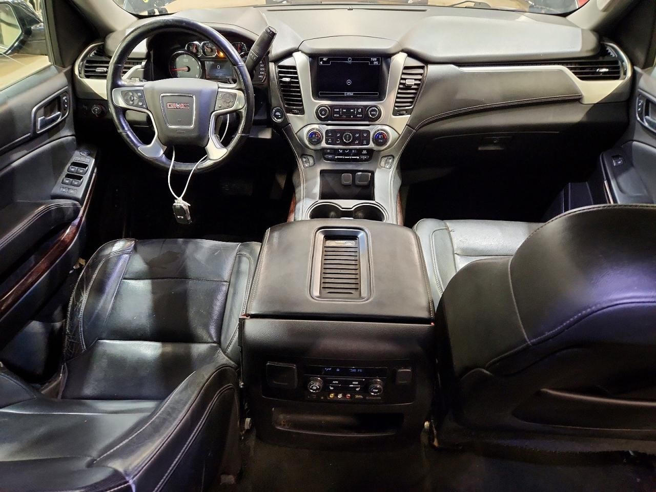 2016 GMC Yukon xl K1500 slt