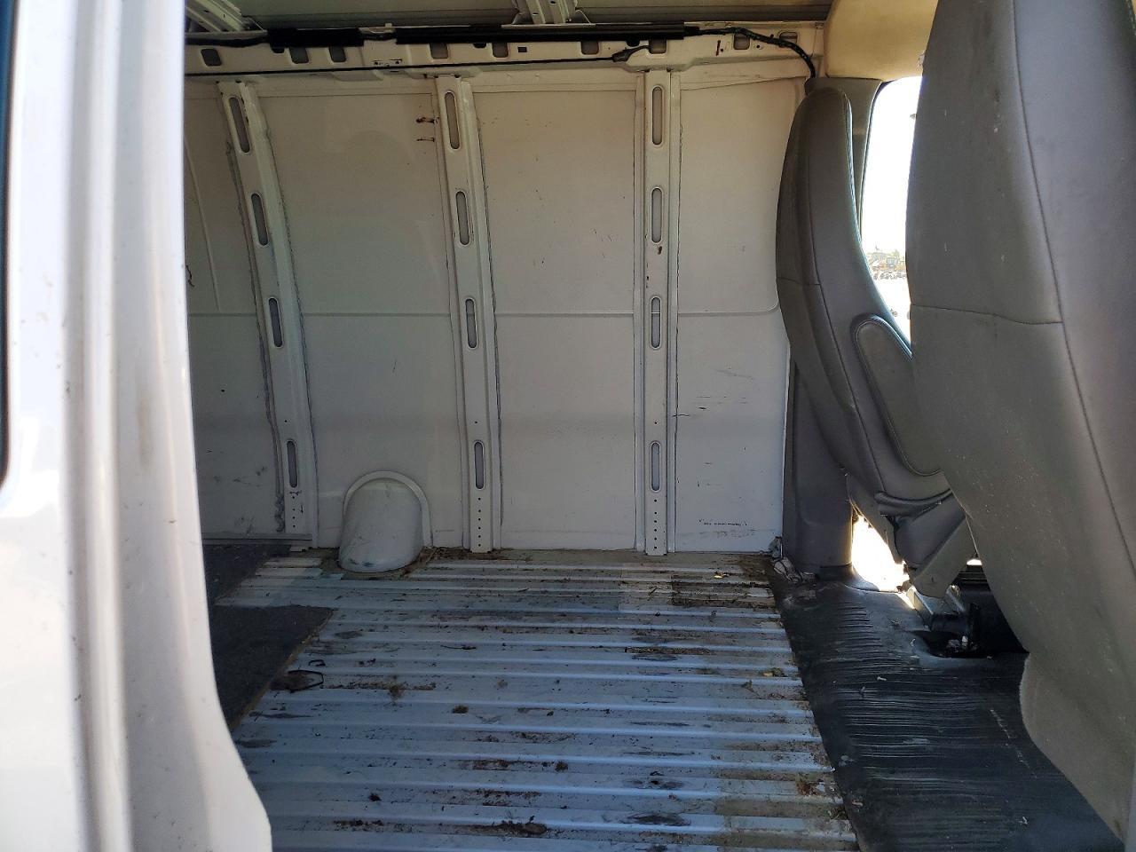 2013 Chevrolet Express G2500