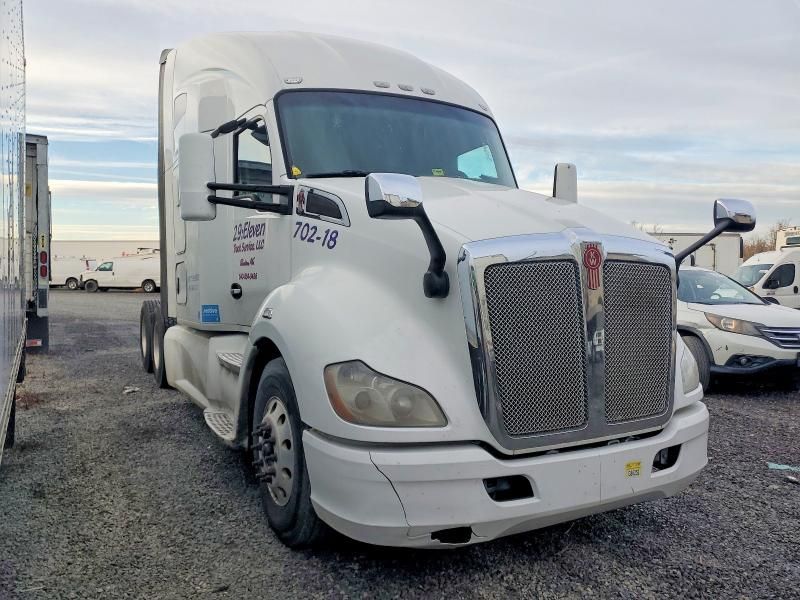 2018 Kenworth T680 Semi Truck