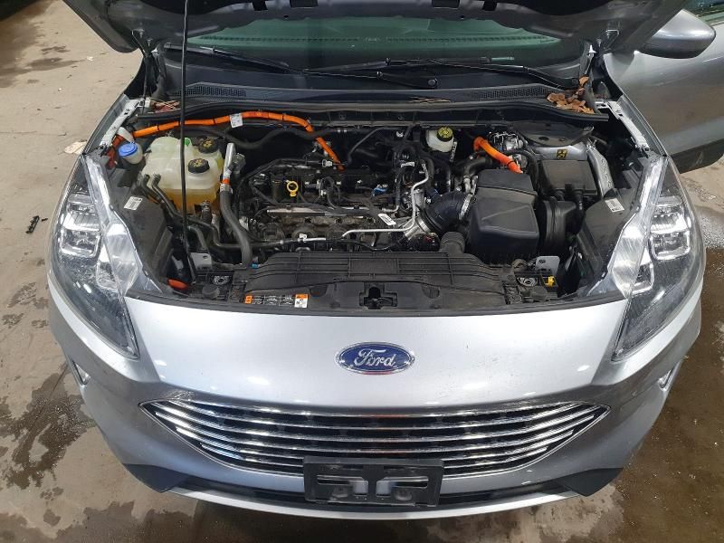 2022 Ford Escape Titanium