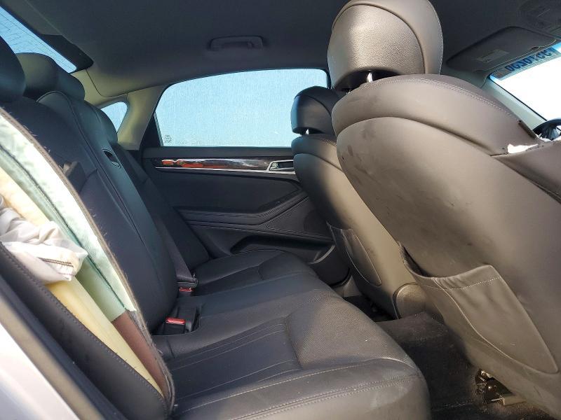 2018 Genesis G80 Base