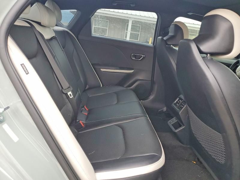 2025 KIA K4 Gt-line Turbo