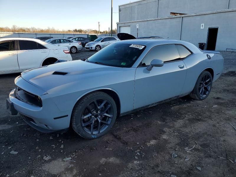 2020 Dodge Challenger sxt