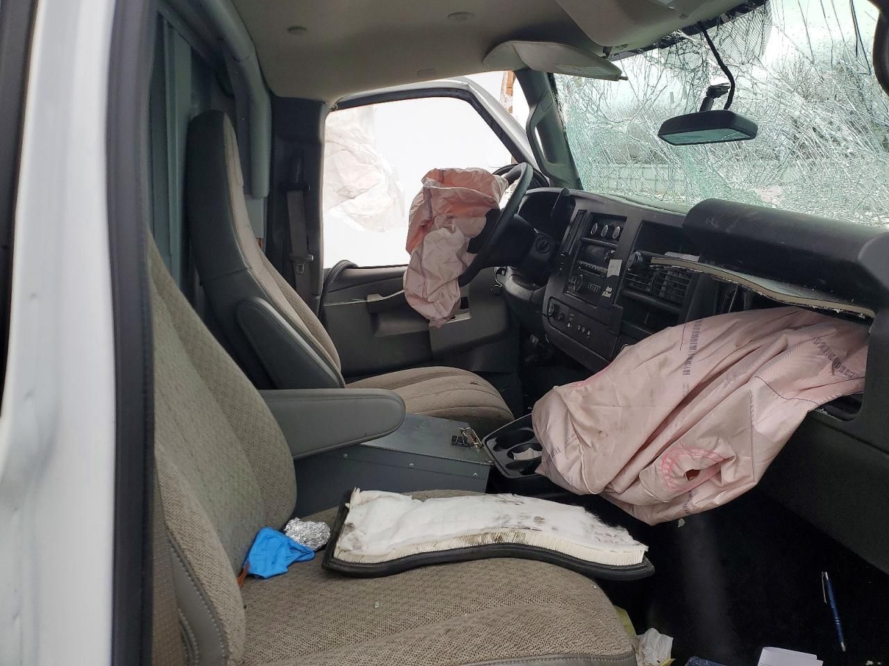 2021 GMC Savana Utility / Service Truck