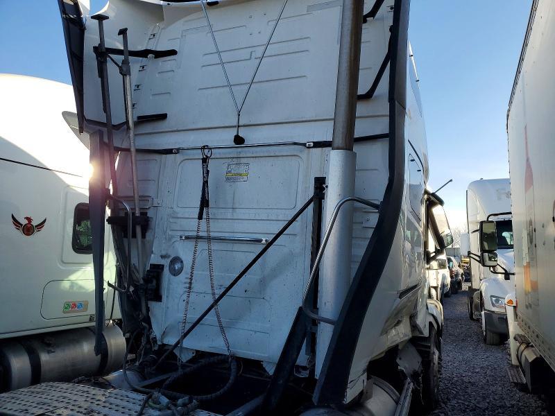 2022 Volvo VNL Semi Truck