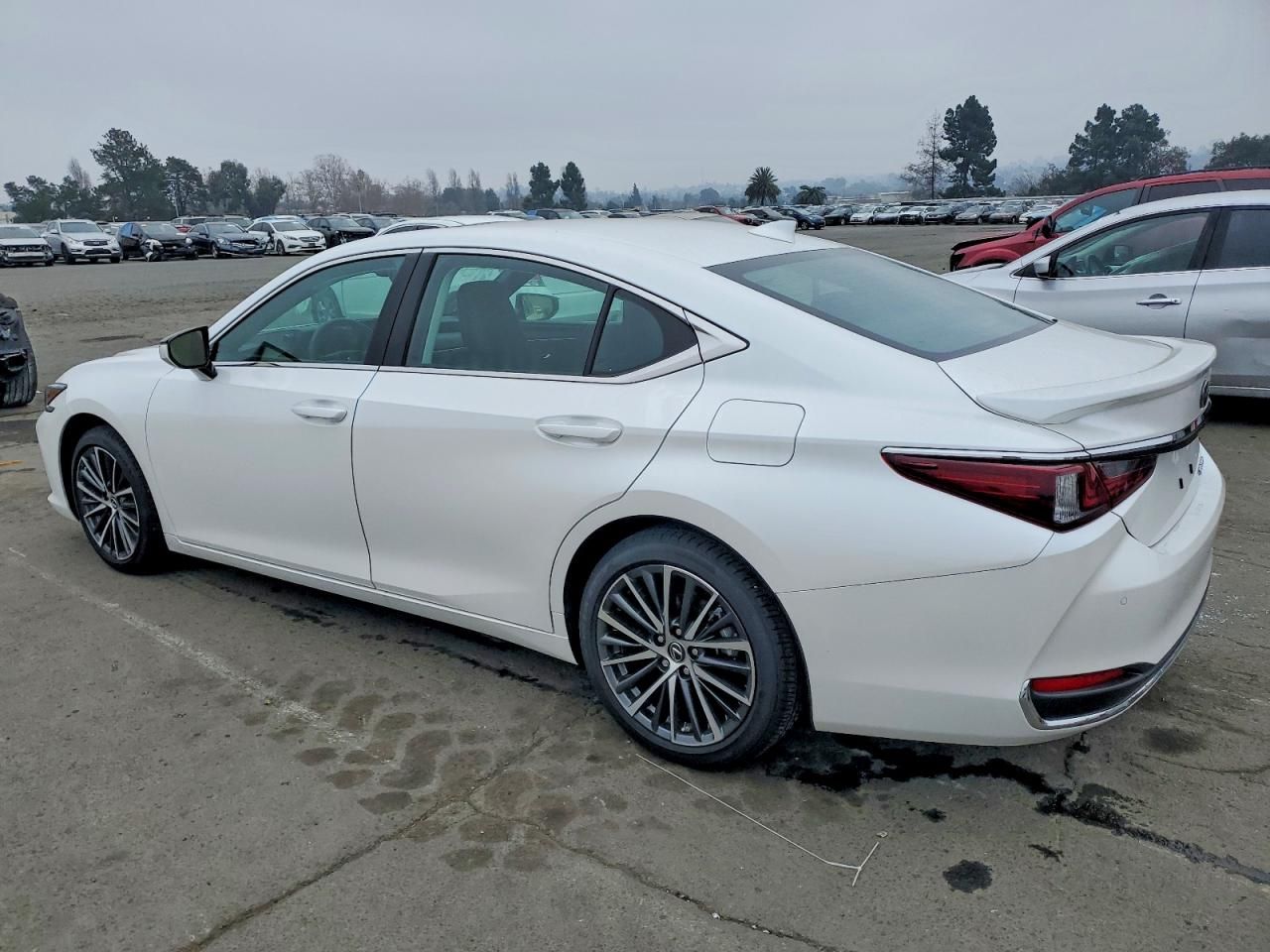 2025 Lexus Es 300h Base