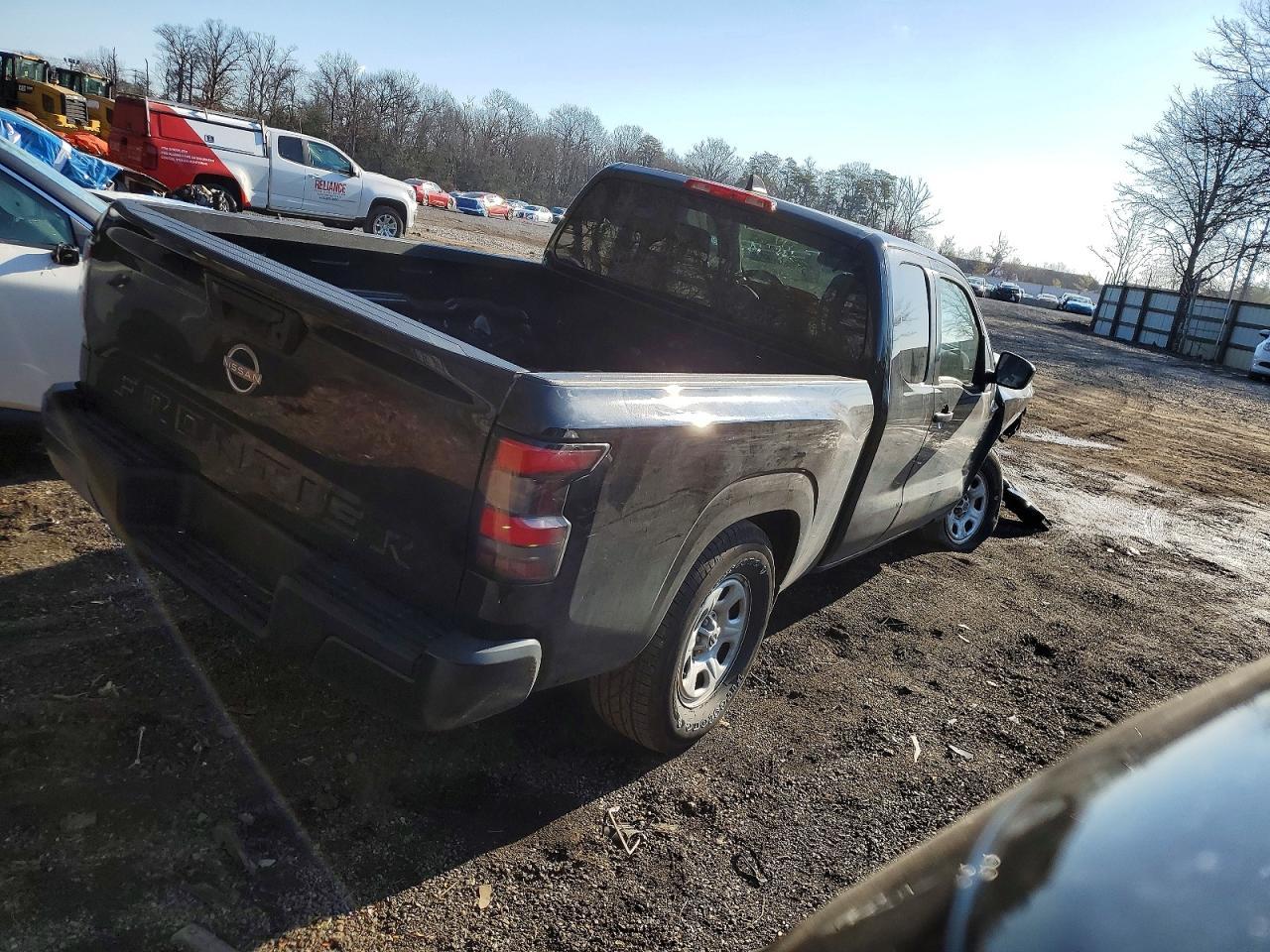 2024 Nissan Frontier S
