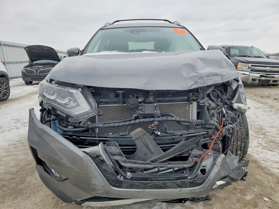 2017 Nissan Rogue sv