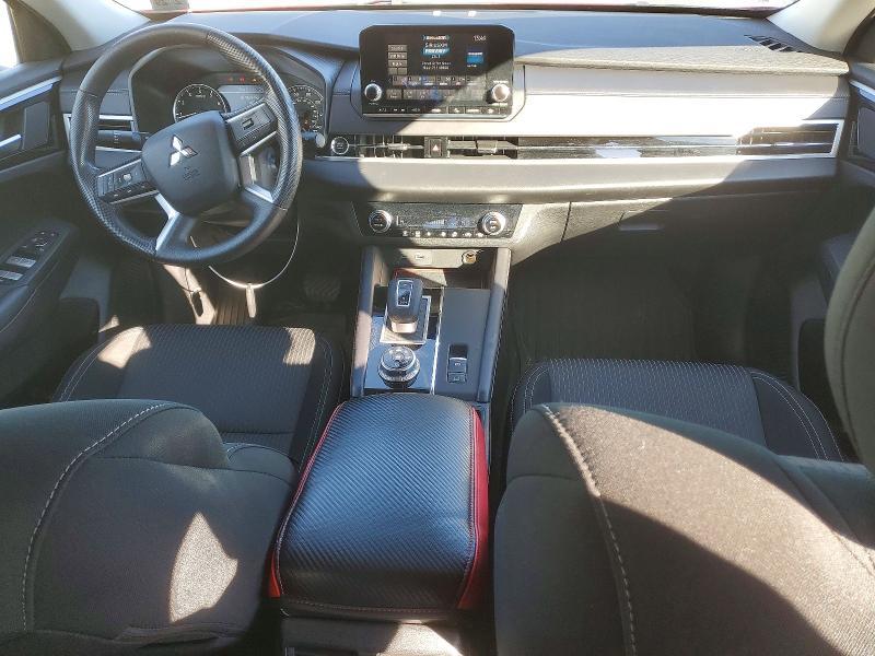 2024 Mitsubishi Outlander es