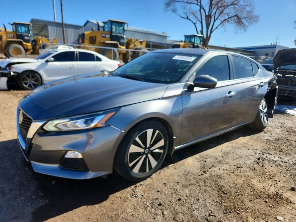2021 Nissan Altima sv