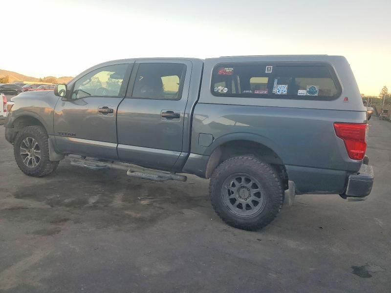 2021 Nissan Titan sv