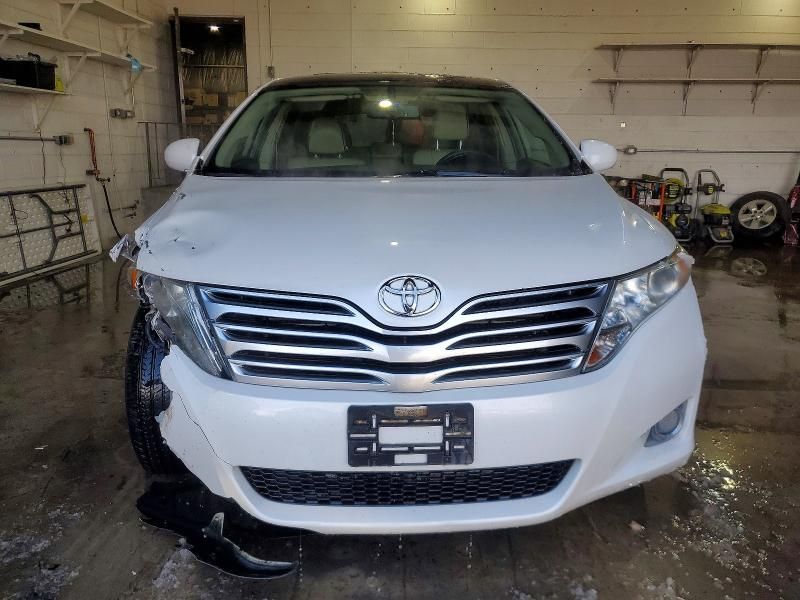 2010 Toyota Venza awd V6