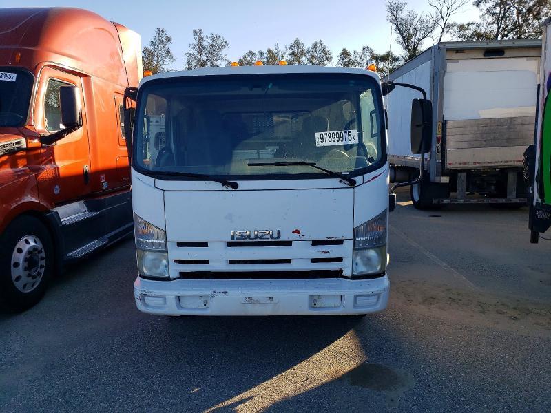 2009 Isuzu NPR Crew Cab Flatbed Truck
