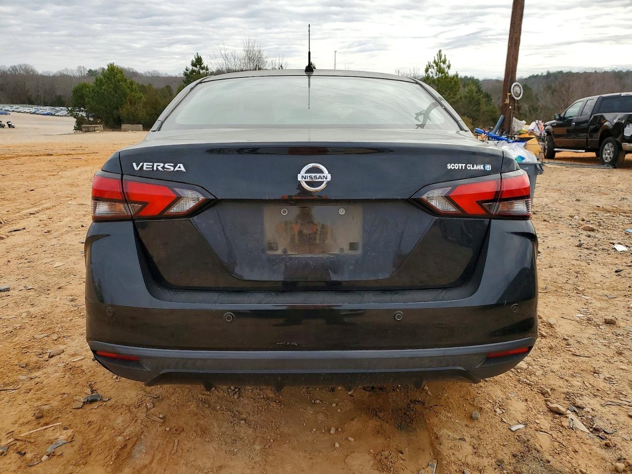 2020 Nissan Versa s