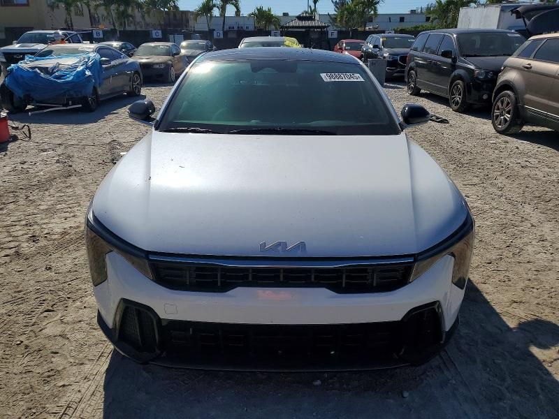 2025 KIA K4 gt Line