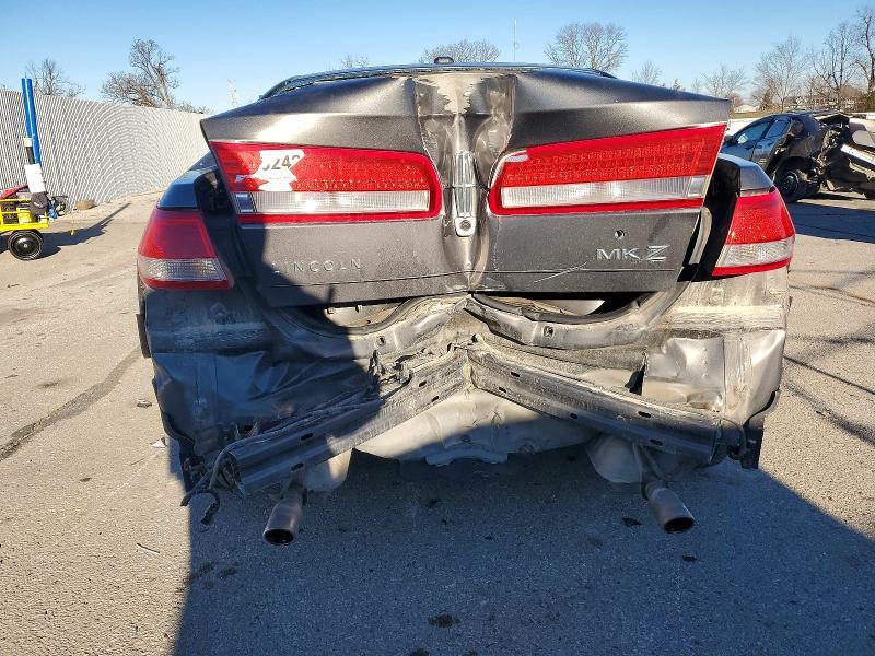 2010 Lincoln Townhouse MKZ