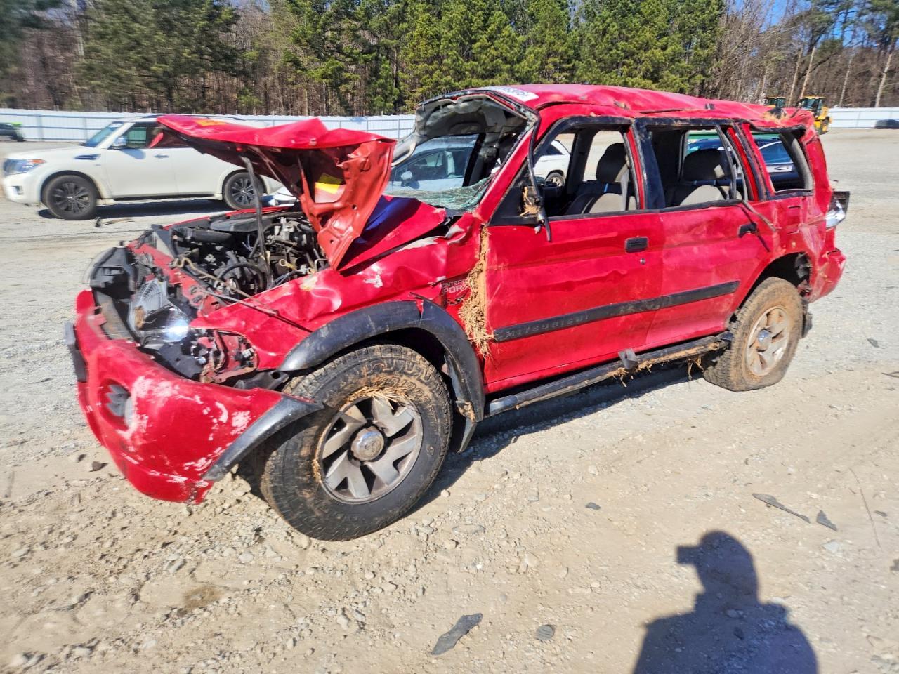 2001 Mitsubishi Montero Sport xs
