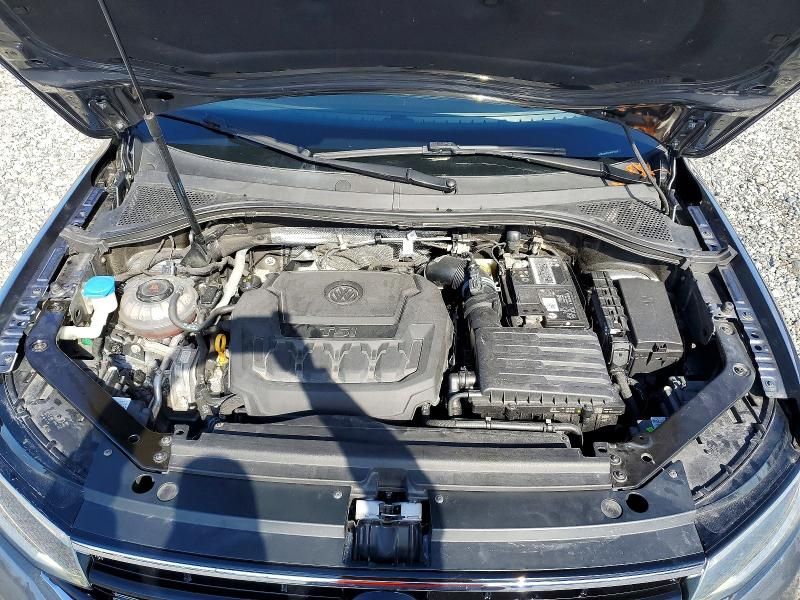 2022 Volkswagen Tiguan se R-line Black