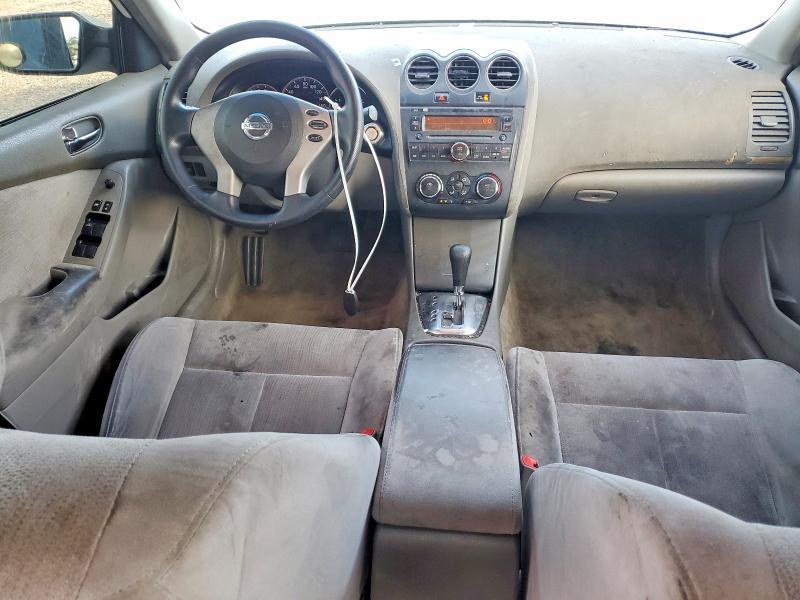 2010 Nissan Altima Base