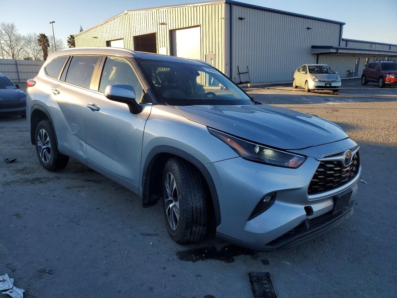 2023 Toyota Highlander l