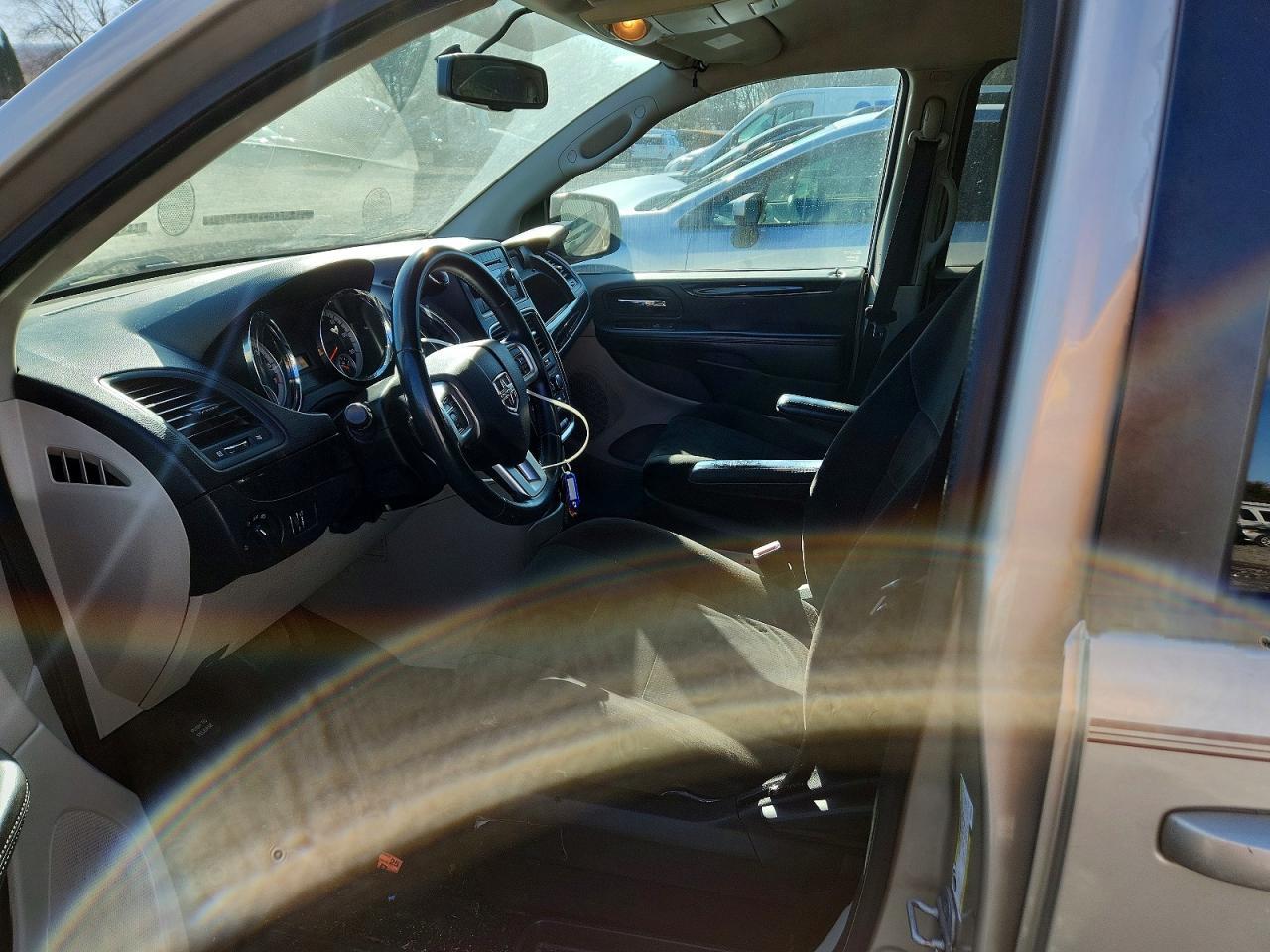 2012 Dodge Grand Caravan se