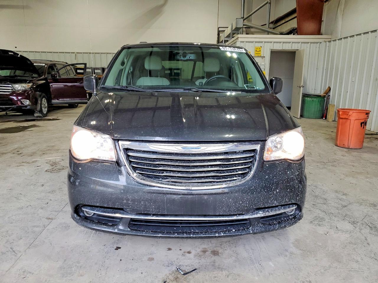 2012 Chrysler 2012 Chry Town & Country