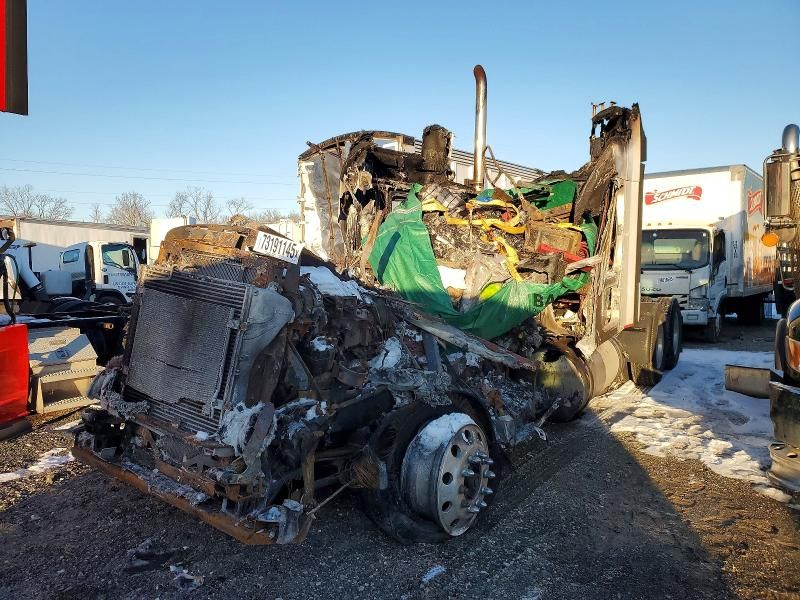 2010 Kenworth Construction T660