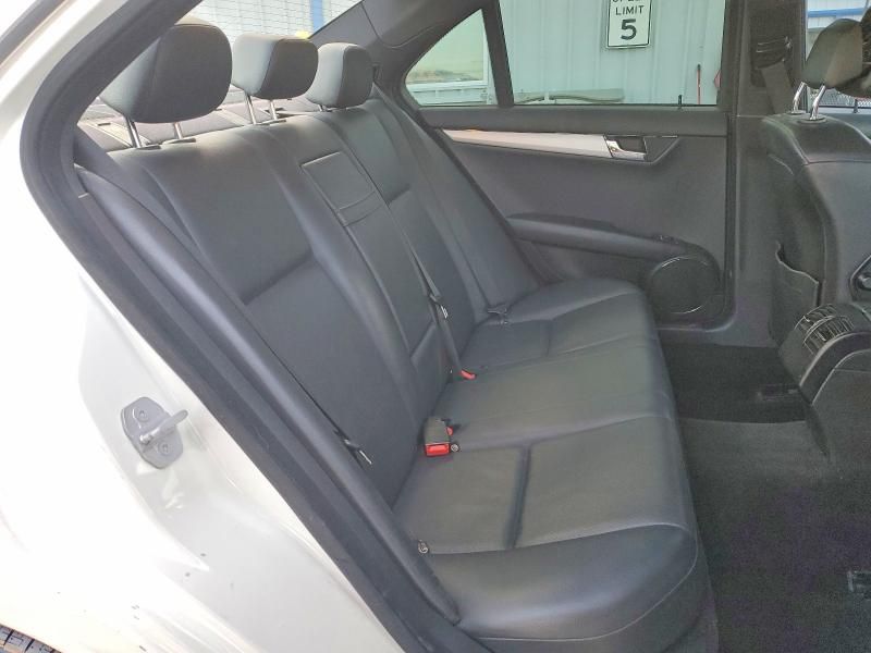 2010 Mercedes-Benz C300