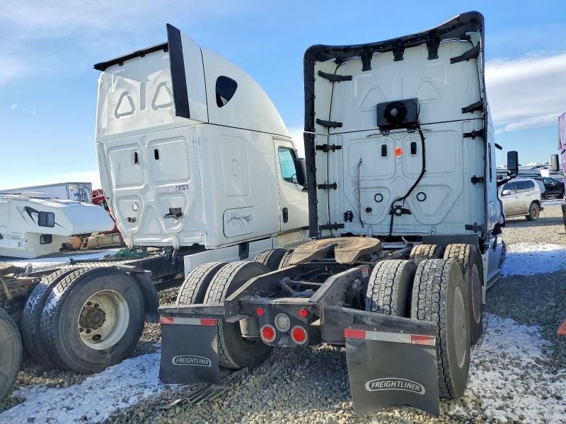 2023 Freightliner Cascadia 126 Semi Truck