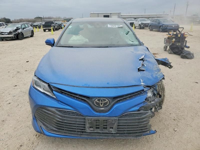2020 Toyota Camry le