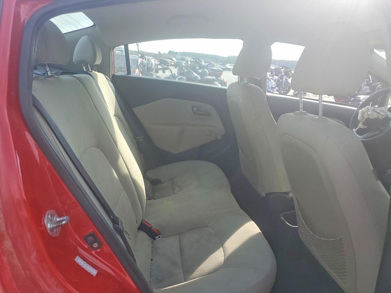 2013 KIA Rio lx