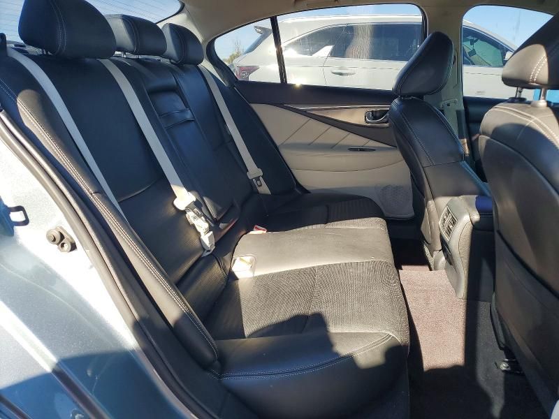 2016 Infiniti Q50 Premium